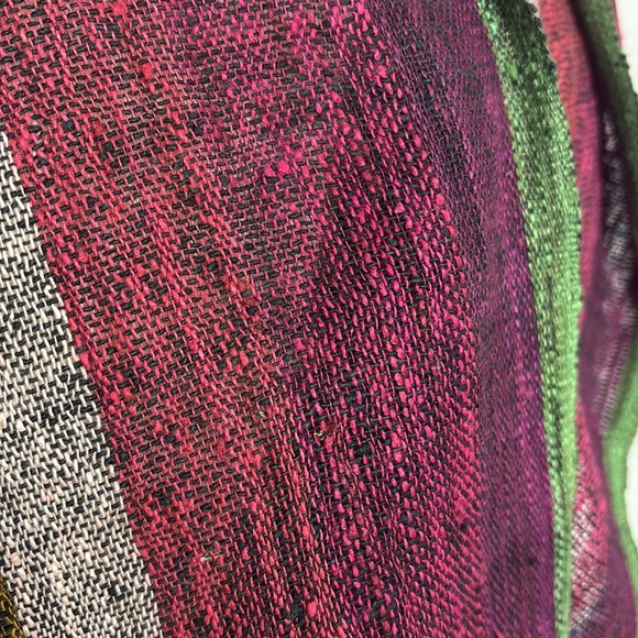 100% Silk Handmade Scarf Lambas by Soatanana - Picture 2 of 5